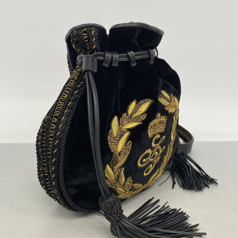 【6ge5809】サルヴァトーレフェラガモ ショルダーバッグ ベロア ブラック ゴールド金具【中古】レディース