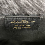 【6ge5830】サルヴァトーレフェラガモ ショルダーバッグ ヴァラ レザー ブラック ゴールド金具【中古】レディース