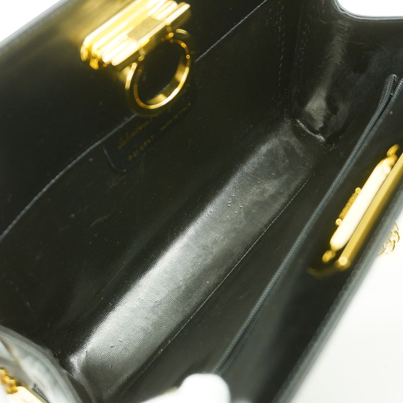【6ge5839】サルヴァトーレフェラガモ ショルダーバッグ ガンチーニ レザー ブラック ゴールド金具【中古】レディース