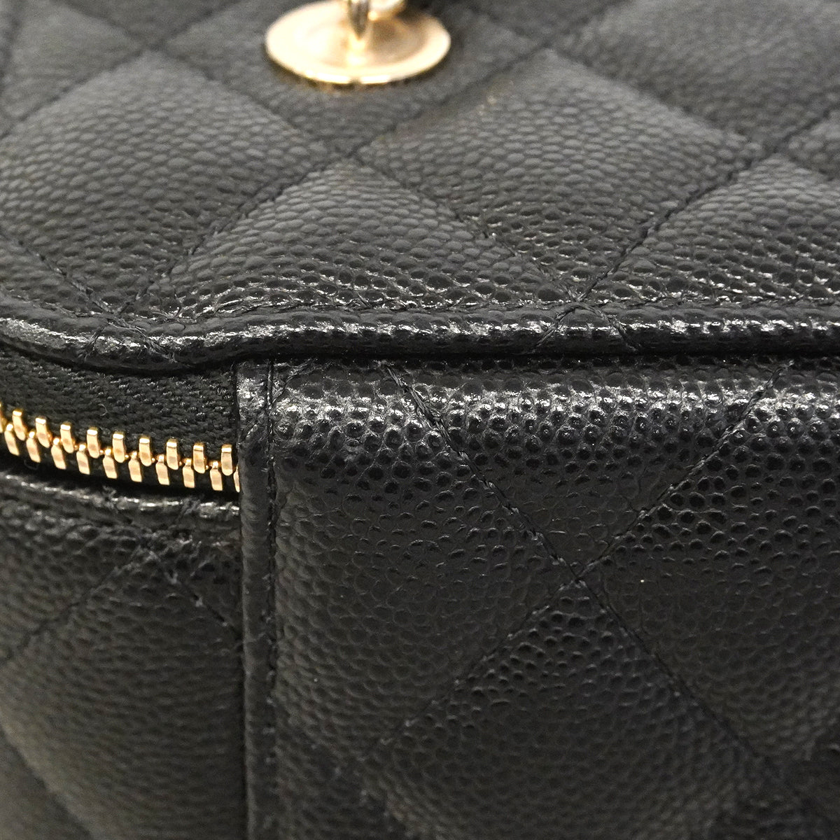 【6ge5953】シャネル バニティバッグ マトラッセ チェーンショルダー キャビアスキン ブラック シャンパンゴールド金具【中古】レディース
