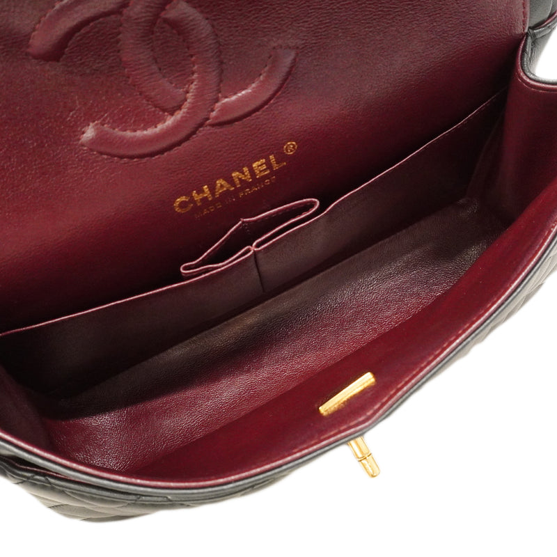 【6ge5956-h】シャネル ショルダーバッグ マトラッセ Wフラップ Wチェーン ラムスキン ブラック ゴールド金具【中古】レディース