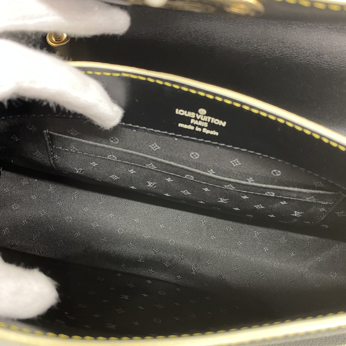 【6ge5976-k】ルイヴィトン ショルダーバッグ スハリ タランテュー M91820 ブラック ノワール【中古】レディース