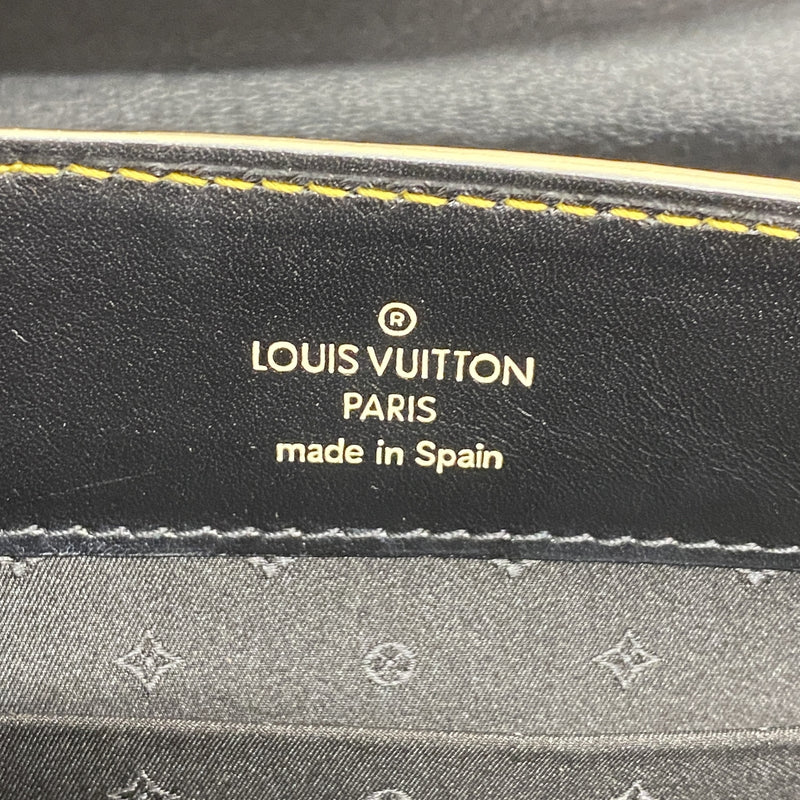 【6ge5976-k】ルイヴィトン ショルダーバッグ スハリ タランテュー M91820 ブラック ノワール【中古】レディース