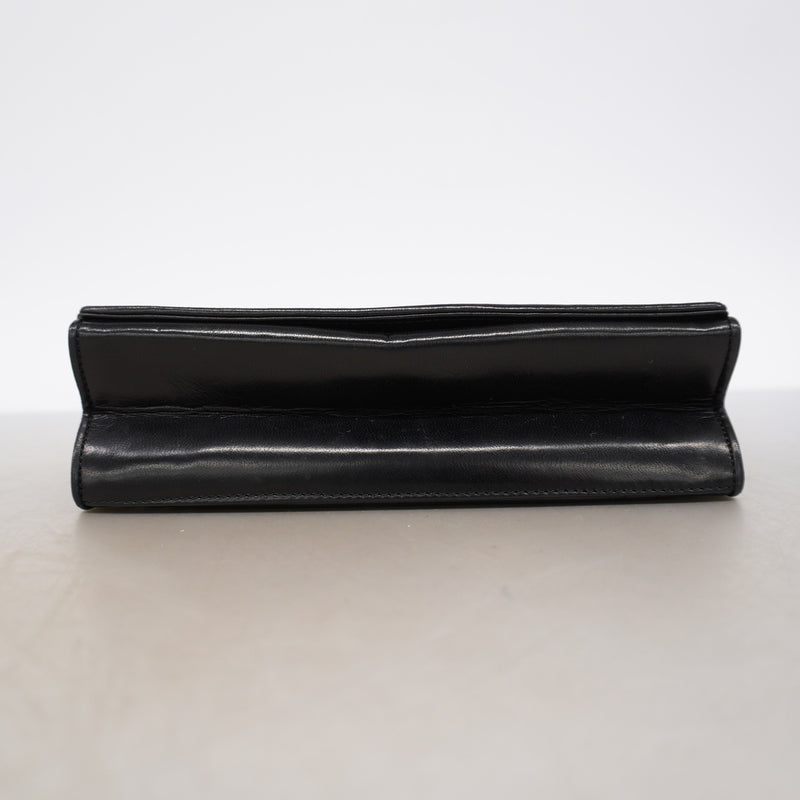 【6ge5988】シャネル ショルダーバッグ チェーンショルダー ラムスキン ブラック ゴールド金具【中古】レディース
