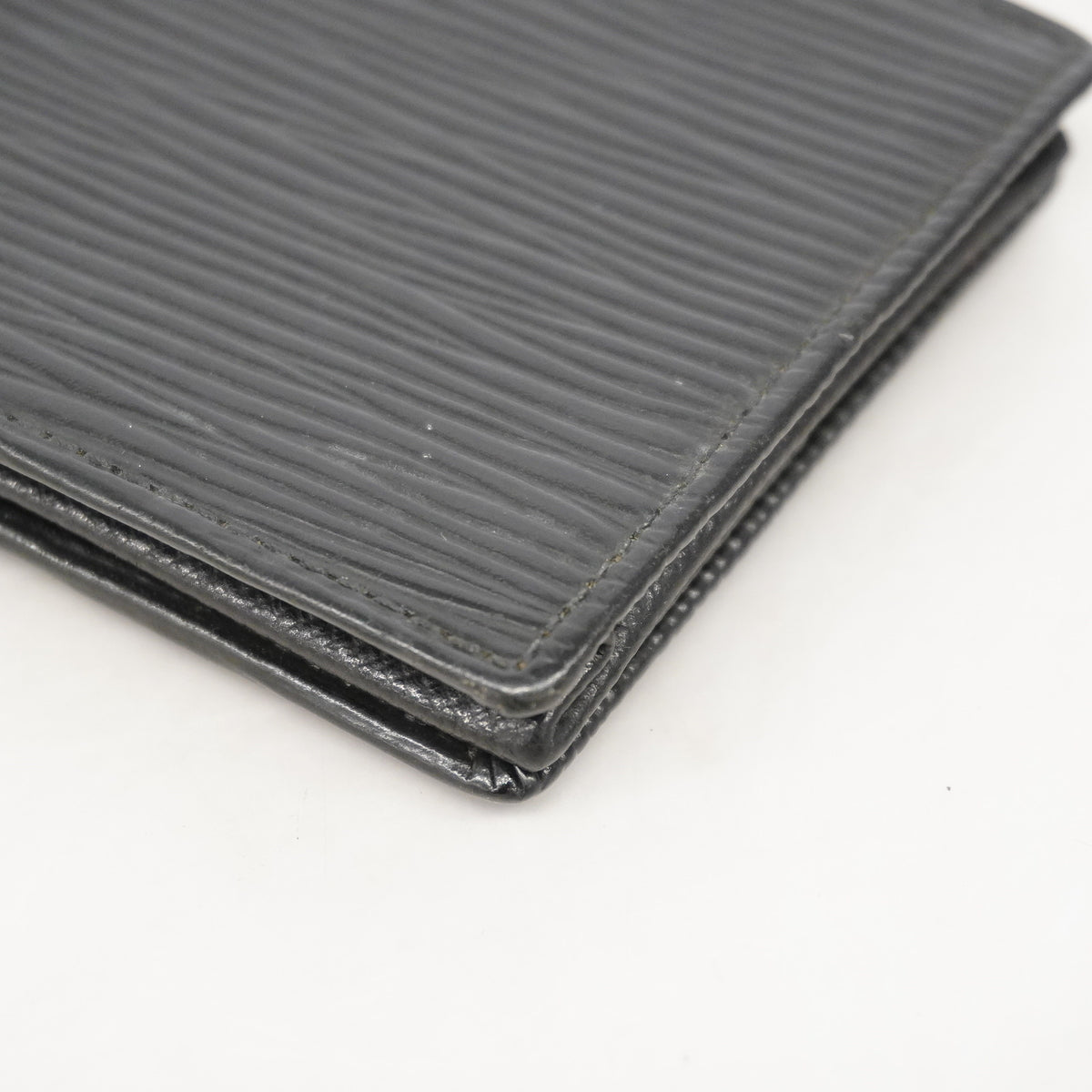 【6ge6049-k】ルイヴィトン コインケース エピ ポルトモネボワット M63692 ノワール【中古】メンズ