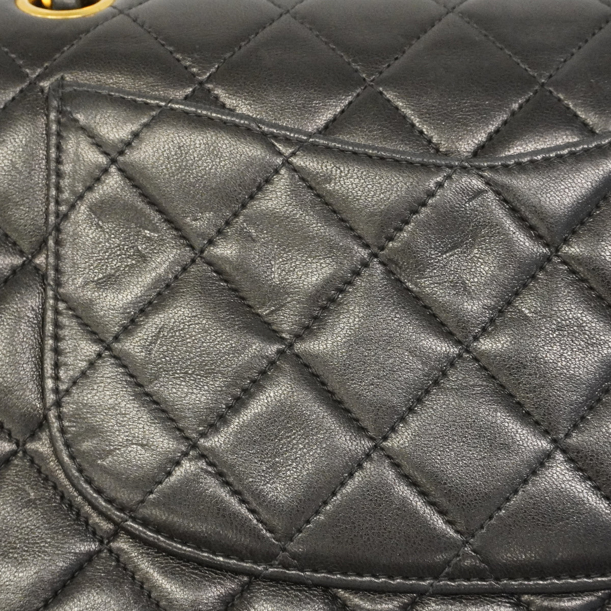 【6ge6088】シャネル ショルダーバッグ マトラッセ Wフラップ Wチェーン ラムスキン ブラック ゴールド金具【中古】レディース