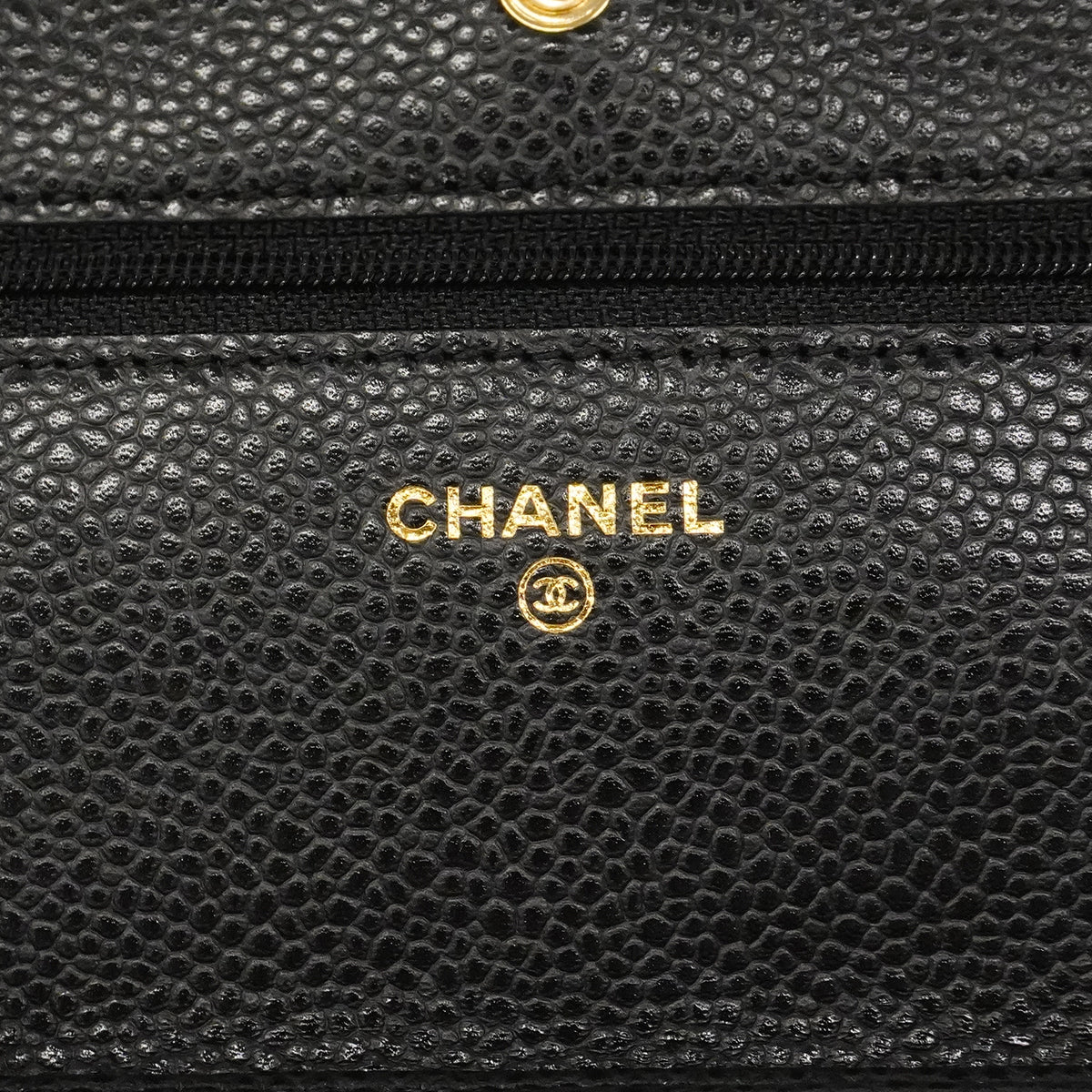 【6ge6138】シャネル ショルダーウォレット マトラッセ チェーンショルダー キャビアスキン ブラック ゴールド金具【中古】レディース