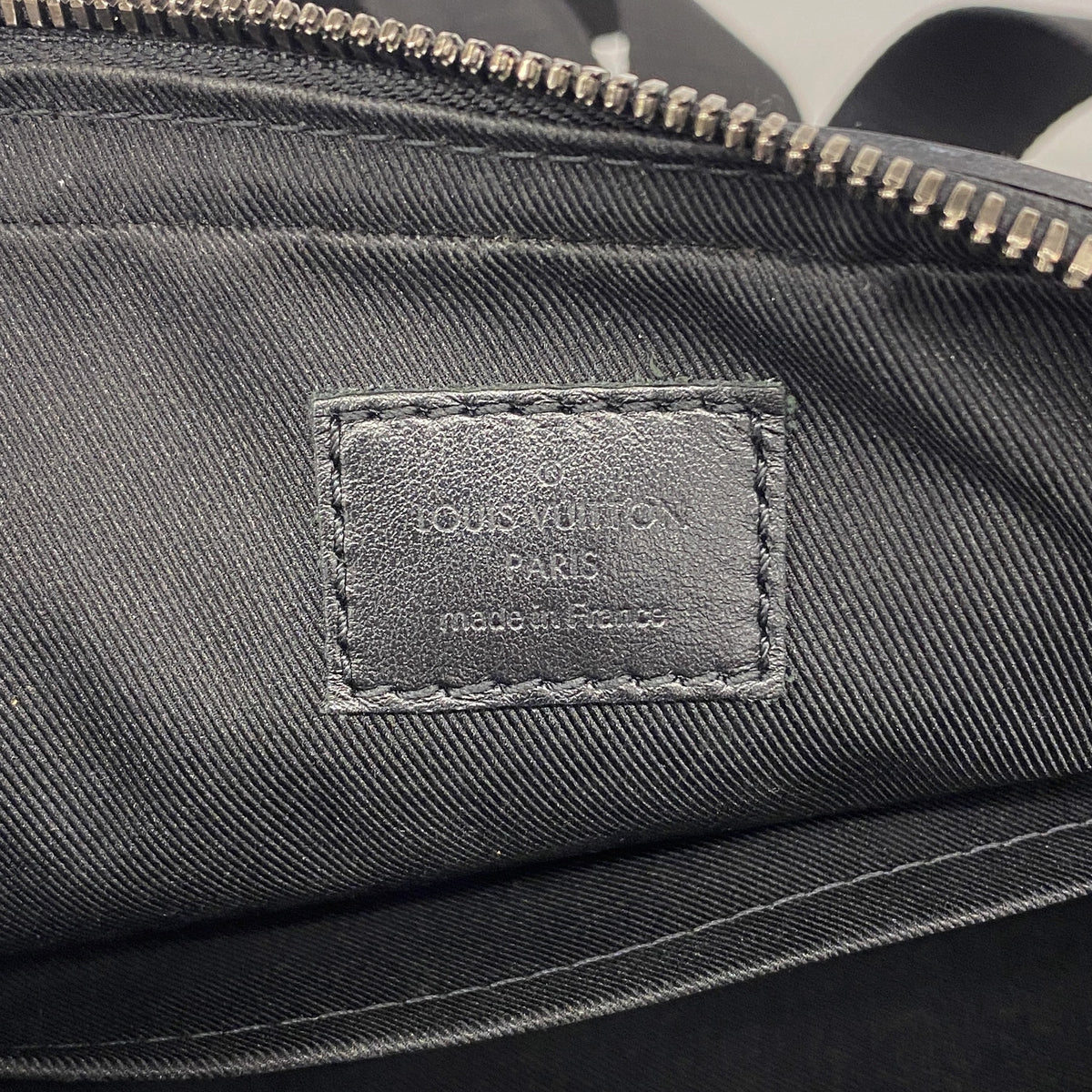 【6ge6169】ルイヴィトン ショルダーバッグ モノグラム・エクリプス リバース トリオメッセンジャー M69443 ブラック グレー【中古】メンズ