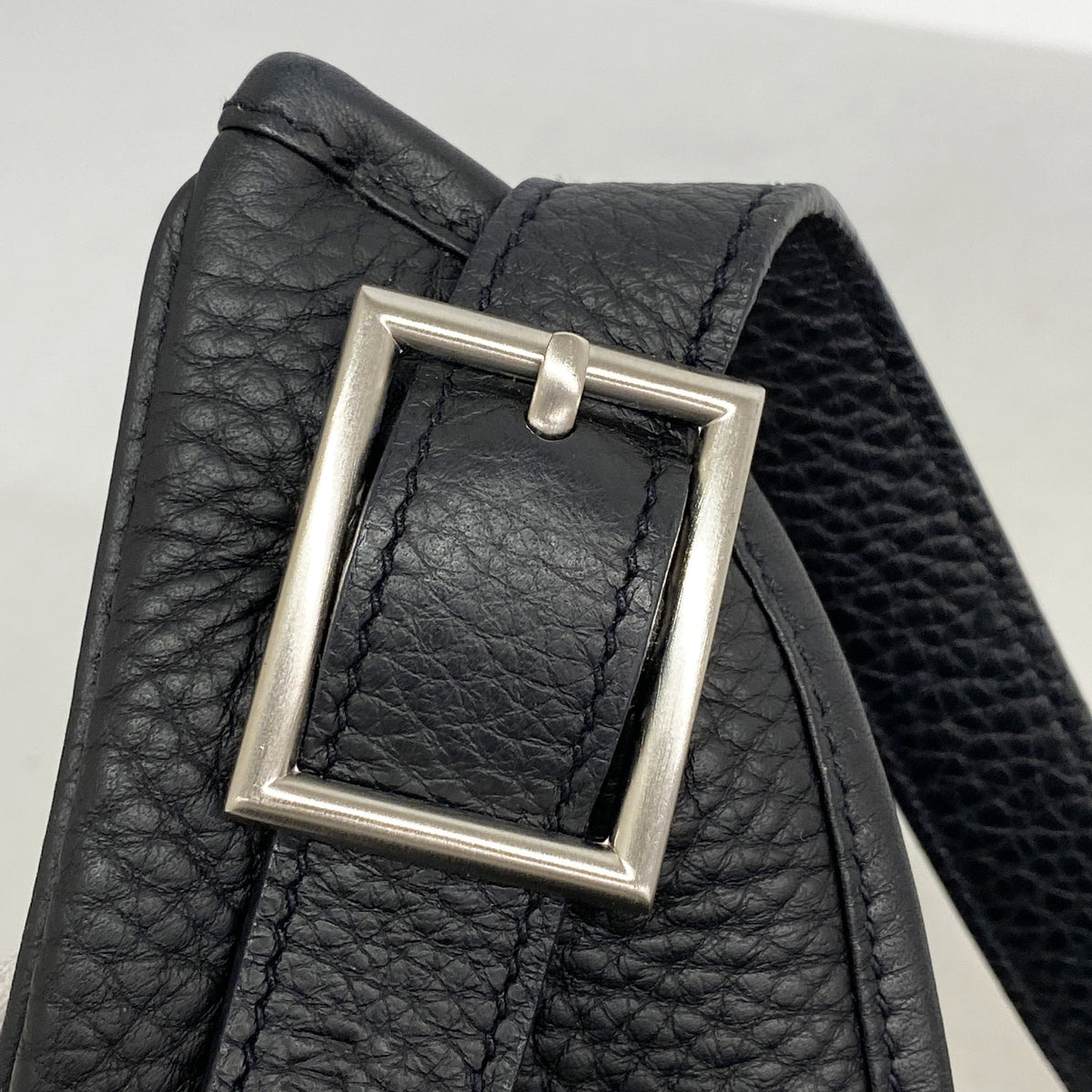 【6ge6175】エルメス ショルダーバッグ マサイPM トリヨンクレマンス ブラック シルバー金具 □K刻印【中古】レディース