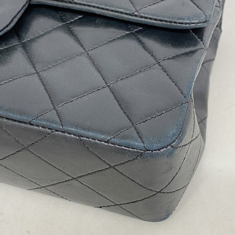 【6ge6194】シャネル ショルダーバッグ マトラッセ Wフラップ Wチェーン ラムスキン ブラック ゴールド金具【中古】レディース