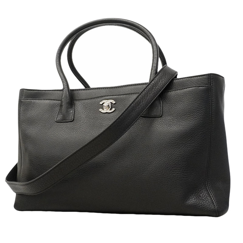 【6ge6228】シャネル トートバッグ エグゼクティブ レザー ブラック シルバー金具 2wayバッグ【中古】レディース