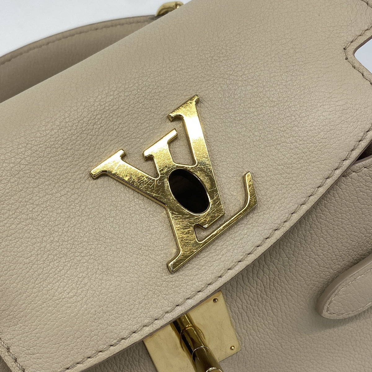 【6ge6246-h】ルイヴィトン ハンドバッグ ロックミーエヴァーMINI M21052 グレージュ 2wayバッグ【中古】レディース