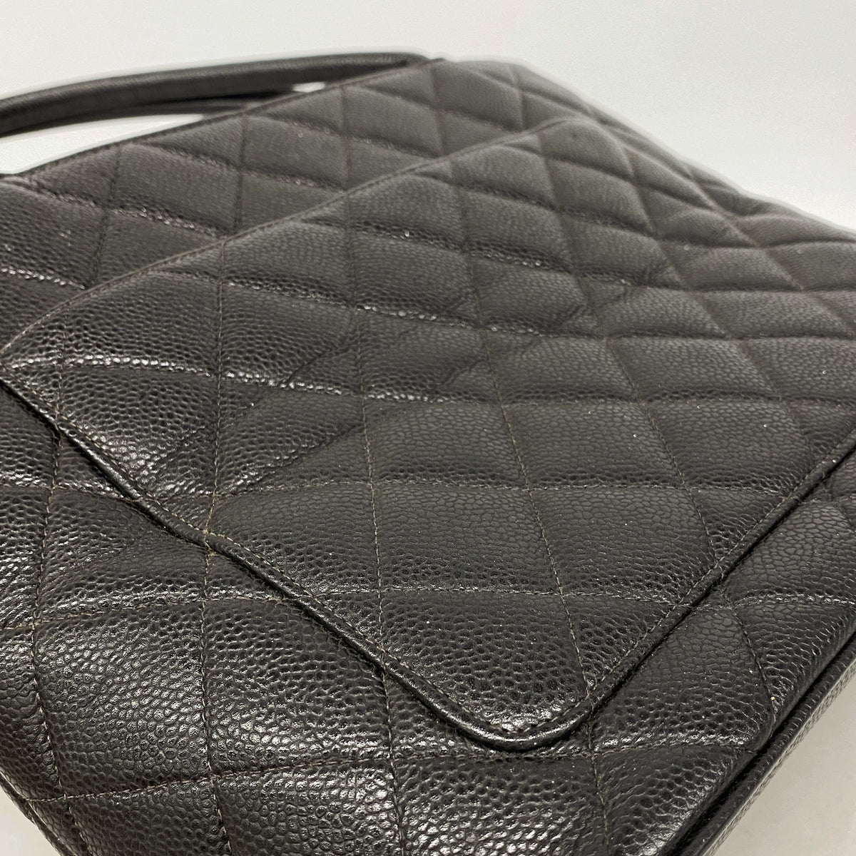 【6ge6265-h】シャネル トートバッグ 復刻トート キャビアスキン ブラック ゴールド金具【中古】レディース