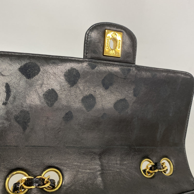 【6ge6279-k】シャネル ショルダーバッグ マトラッセ チェーンショルダー パテントレザー ブラック ゴールド金具【中古】レディース