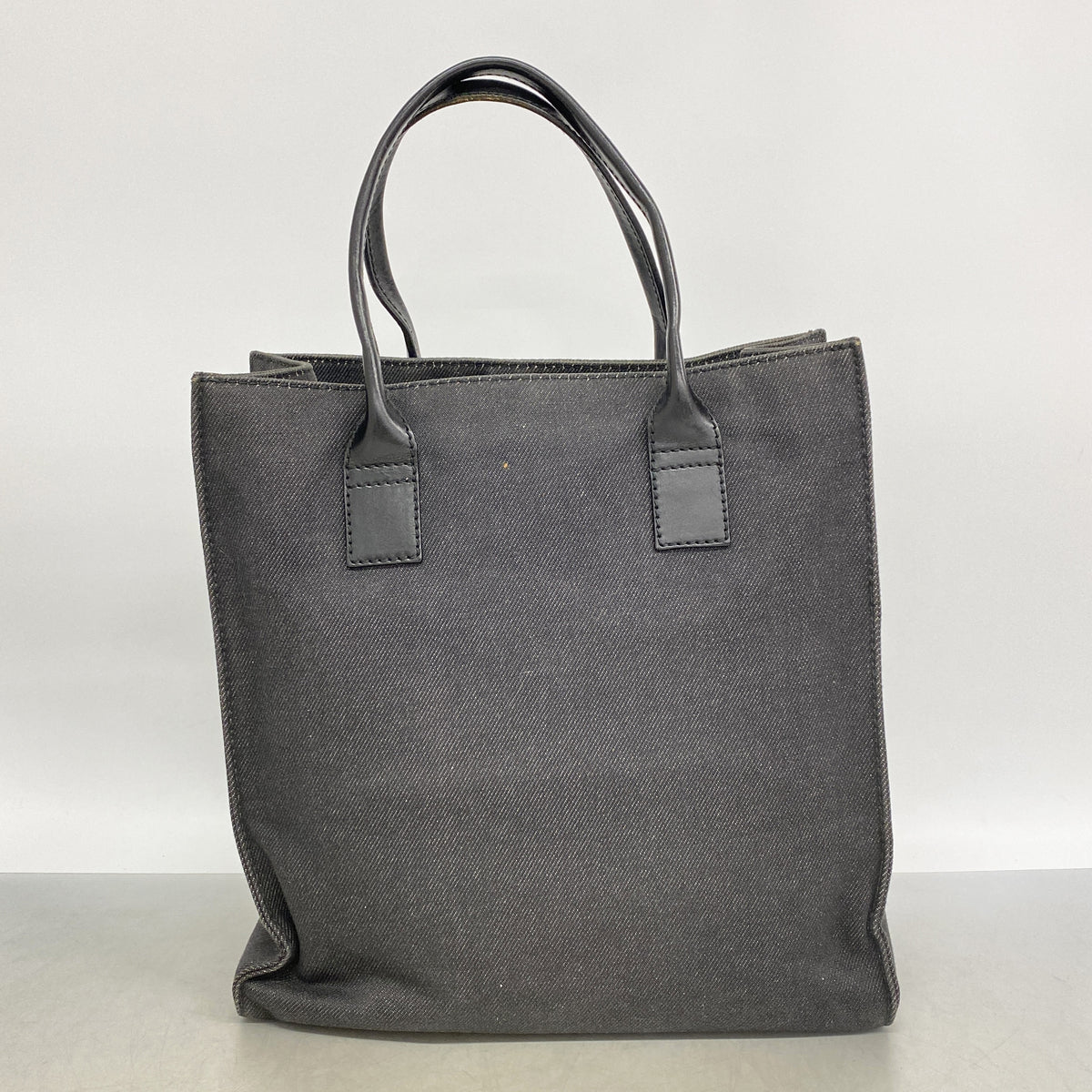 【6ge6319-k】グッチ トートバッグ 91249 デニム ブラック シルバー金具【中古】レディース