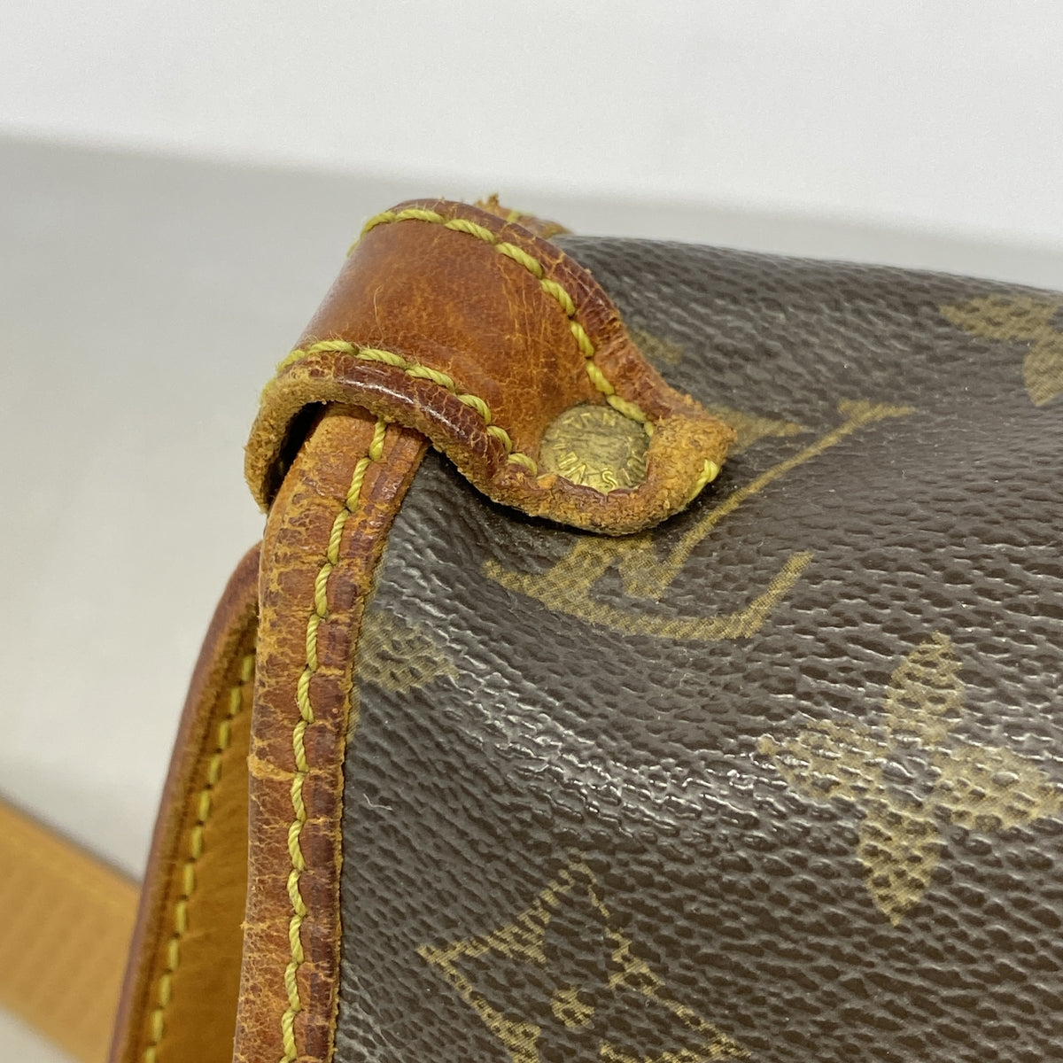 【6ge6347】ルイヴィトン ショルダーバッグ モノグラム ソミュール30 M42256 ブラウン【中古】レディース