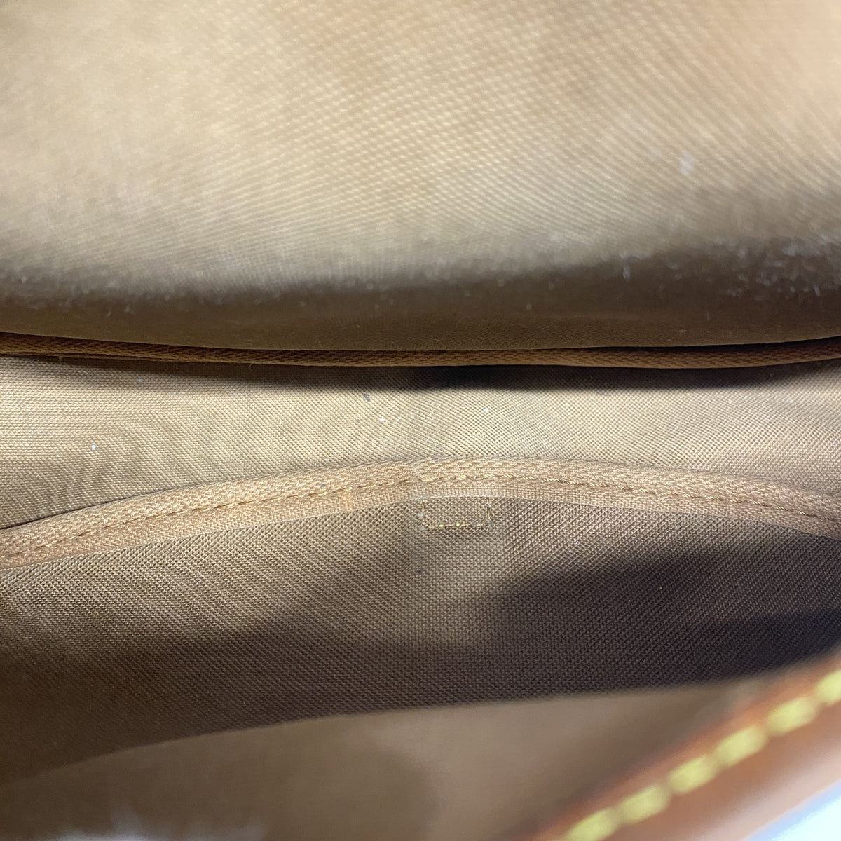 【6ge6347】ルイヴィトン ショルダーバッグ モノグラム ソミュール30 M42256 ブラウン【中古】レディース