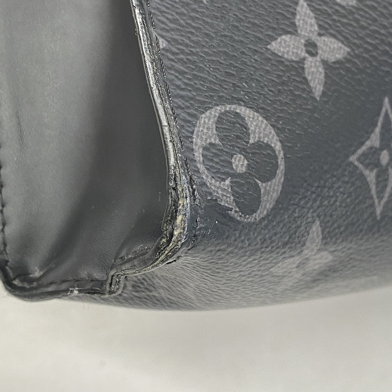 【6ge6359】ルイヴィトン クラッチバッグ モノグラム・エクリプス ポシェットヴォワヤージュMM M61692 ブラック【中古】メンズ