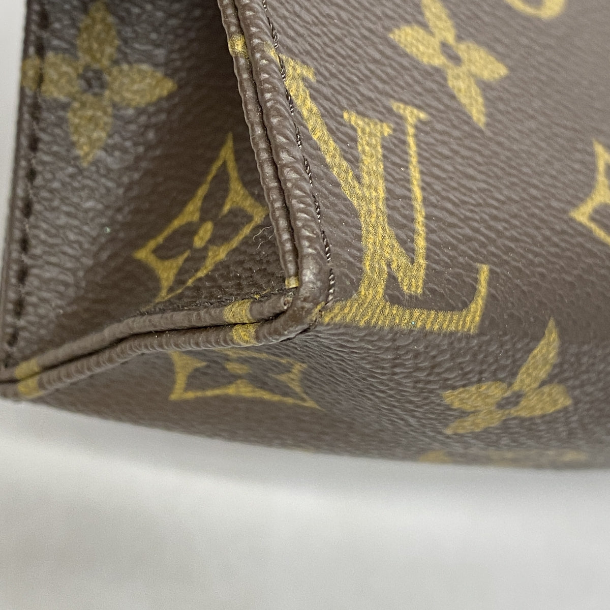 【6ge6407】ルイヴィトン ポーチ モノグラム ポシェットトワレット19 M47544 ブラウン【中古】レディース