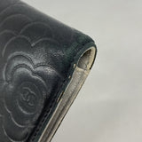 【6ge6410-k】シャネル 長財布 カメリア ラムスキン ブラック シルバー金具【中古】レディース
