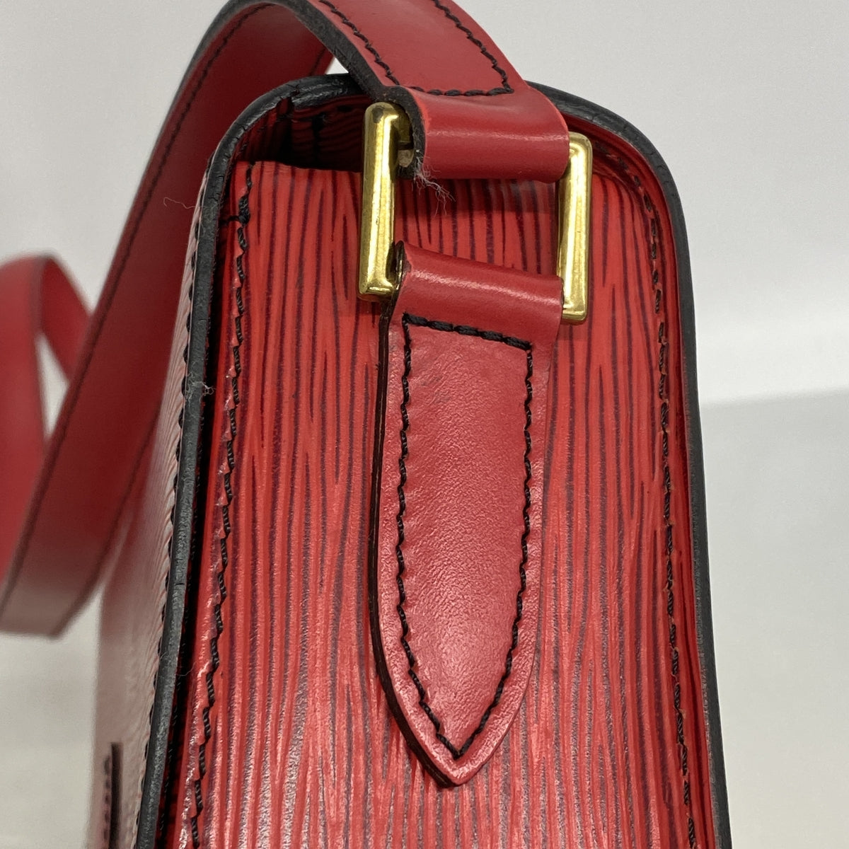 【6ge6445-k】ルイヴィトン ショルダーバッグ エピ サンクルー M52197 カスティリアンレッド【中古】レディース