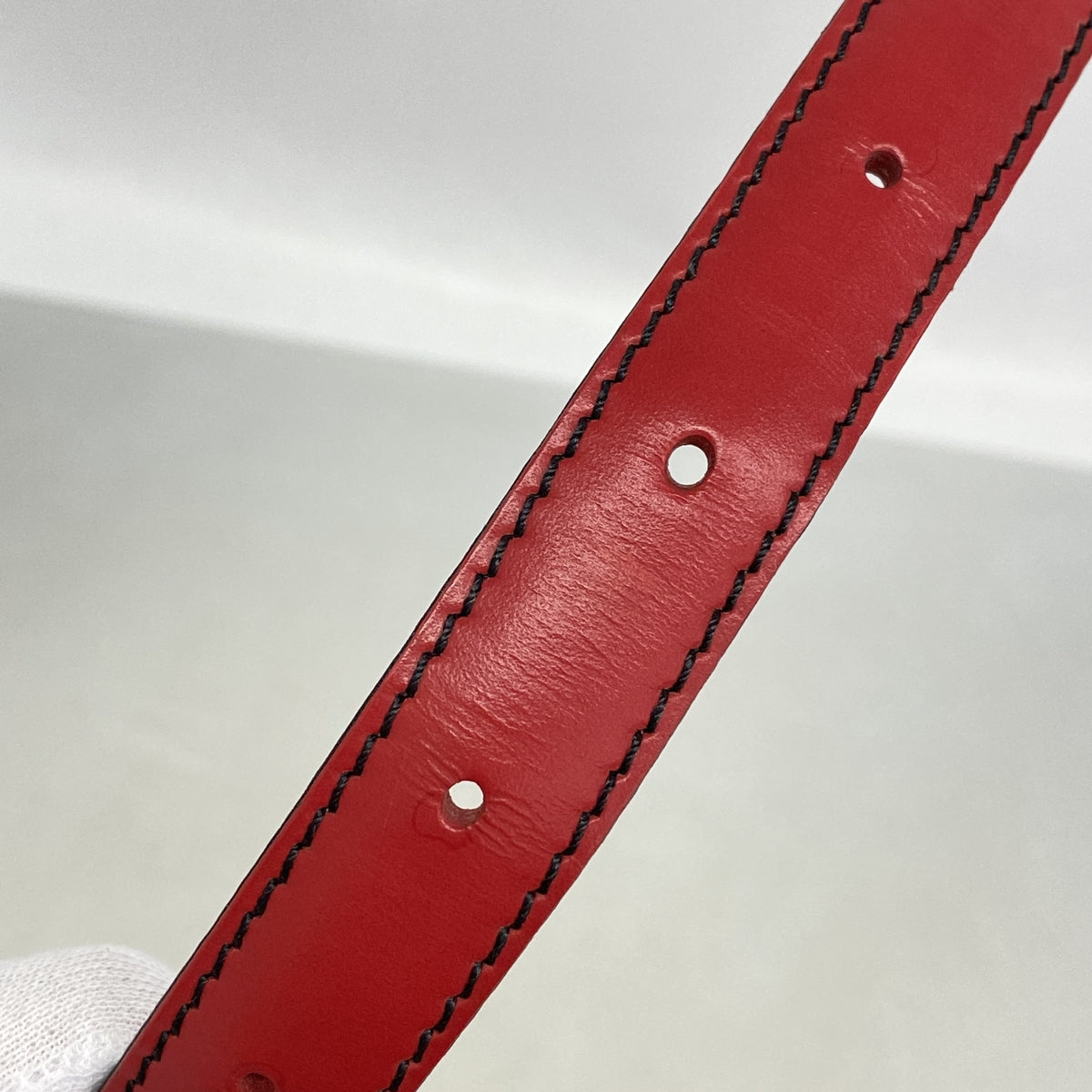【6ge6445-k】ルイヴィトン ショルダーバッグ エピ サンクルー M52197 カスティリアンレッド【中古】レディース