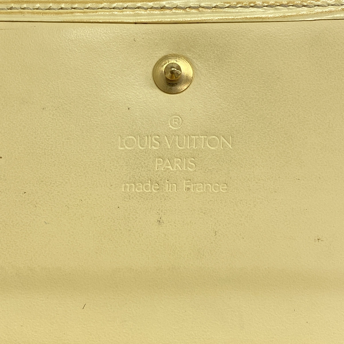 【6ge6449-k】ルイヴィトン 三つ折り財布 エピ ポルトモネビエカルトクレディ M6348A ヴァニラ【中古】レディース