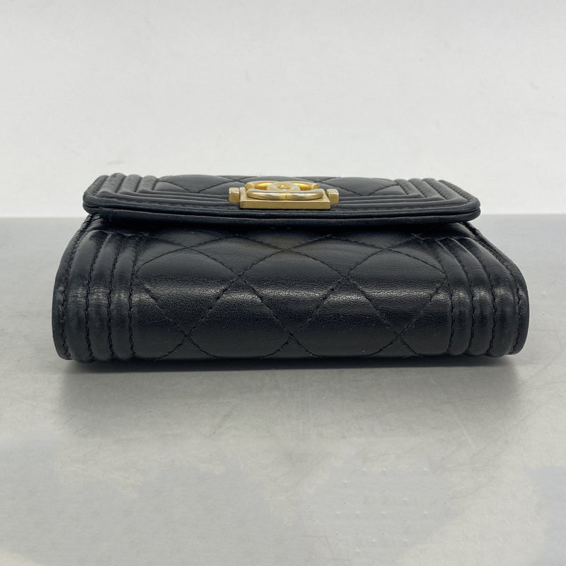 【6ge6460-k】シャネル 三つ折り財布 ボーイシャネル ラムスキン ブラック ゴールド金具【中古】レディース