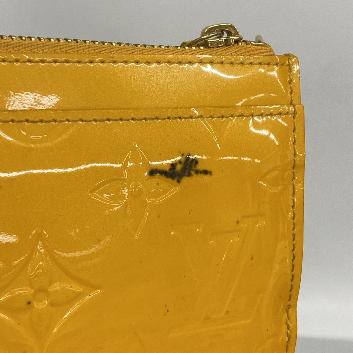 【6ge6469-k】ルイヴィトン コインケース ヴェルニ ポシェットクレNM M91738 ジョーヌパッション【中古】レディース