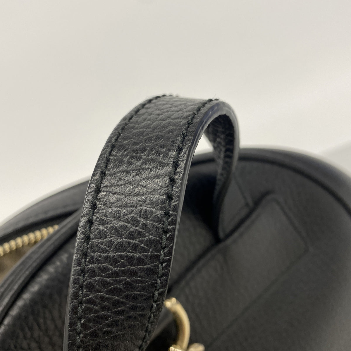 【6ge6474-k】グッチ リュック・デイパック ソーホー レザー ブラック ゴールド金具【中古】レディース