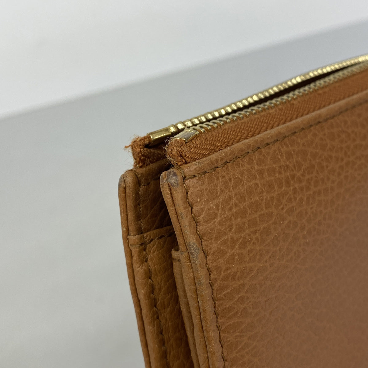 【6ge6475-k】グッチ 長財布 332747 レザー ブラウン ゴールド金具【中古】レディース