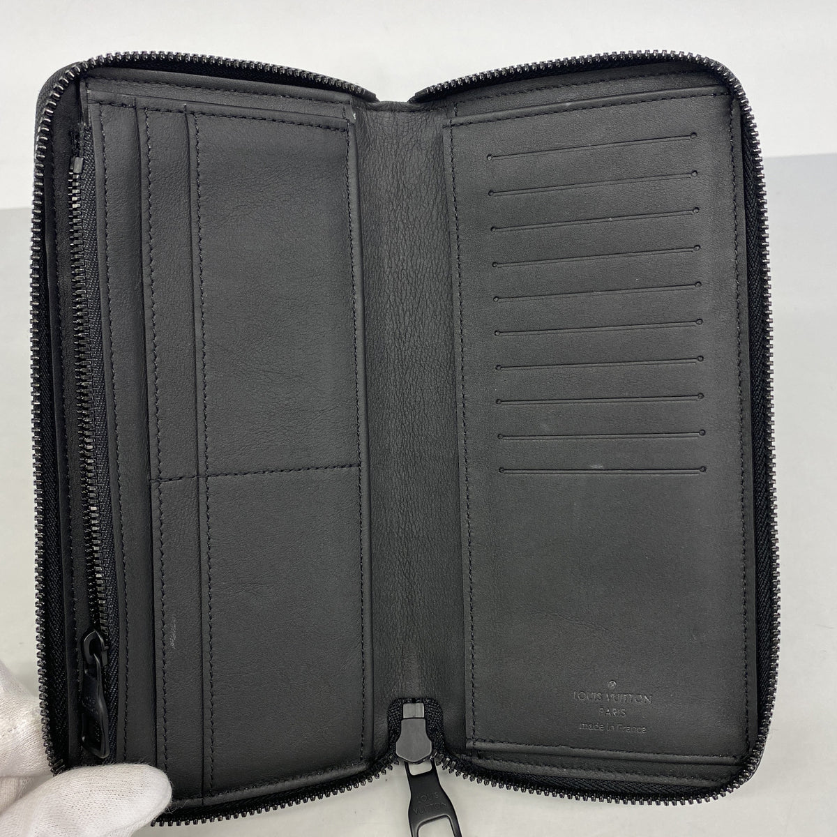 【6ge6480-k】ルイヴィトン 長財布 トリヨン ジッピーウォレットヴェルティカル M69047 ノワール【中古】メンズ