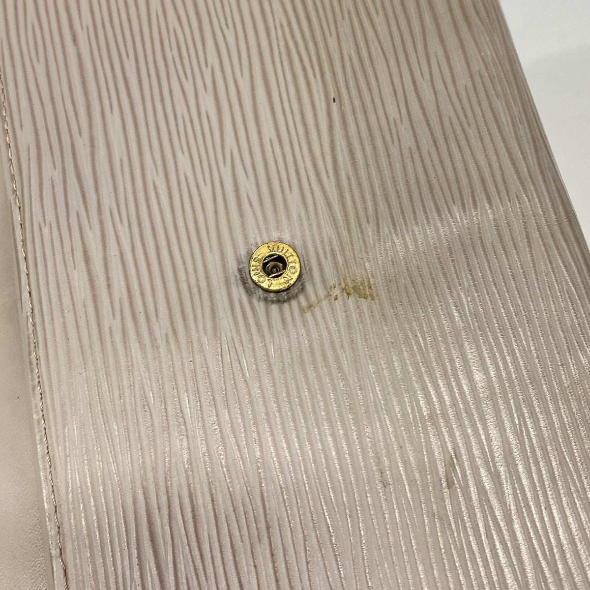 【6ge6482-k】ルイヴィトン 三つ折り長財布 エピ ポルトフォイユインターナショナル M6338B ライラック【中古】レディース