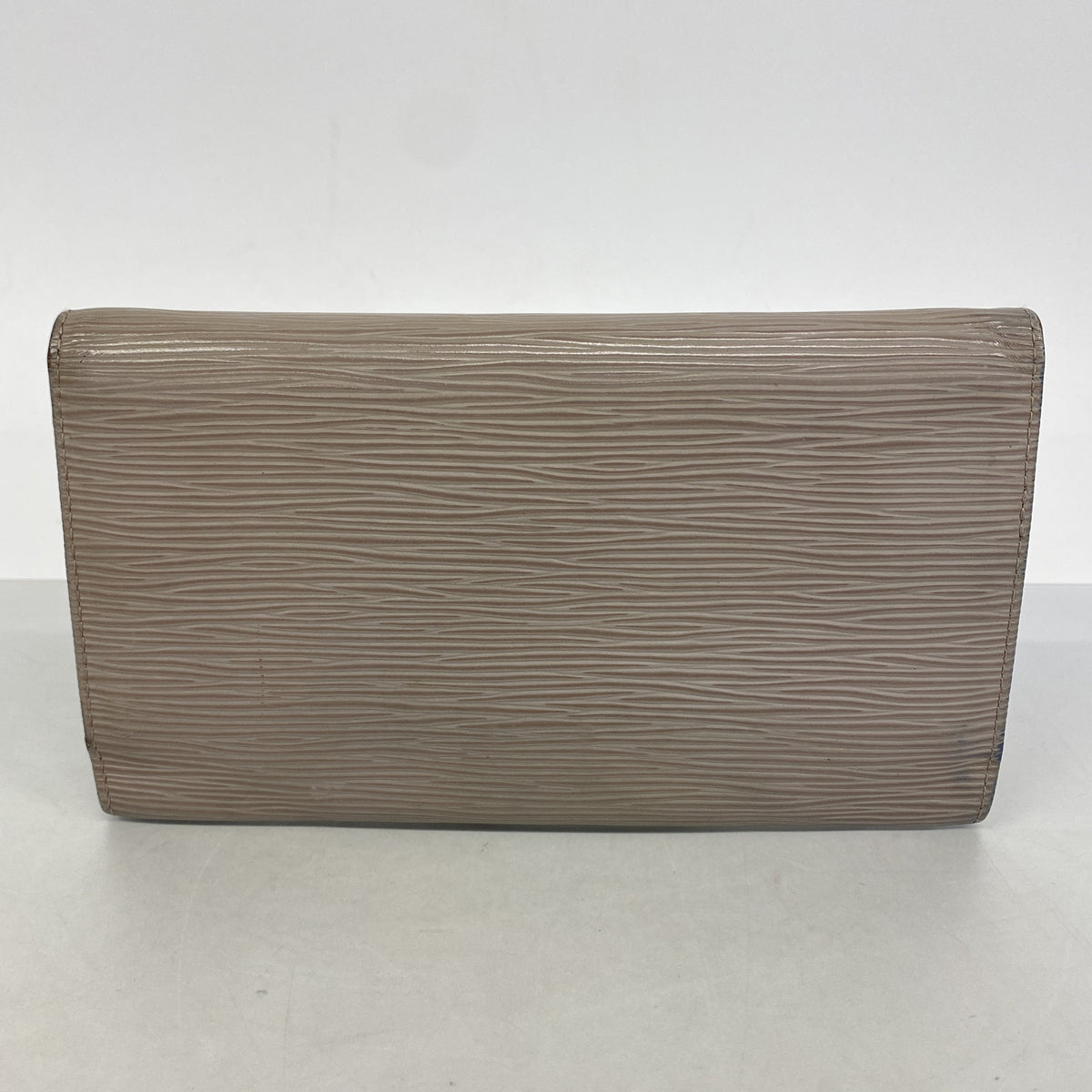 【6ge6482-k】ルイヴィトン 三つ折り長財布 エピ ポルトフォイユインターナショナル M6338B ライラック【中古】レディース