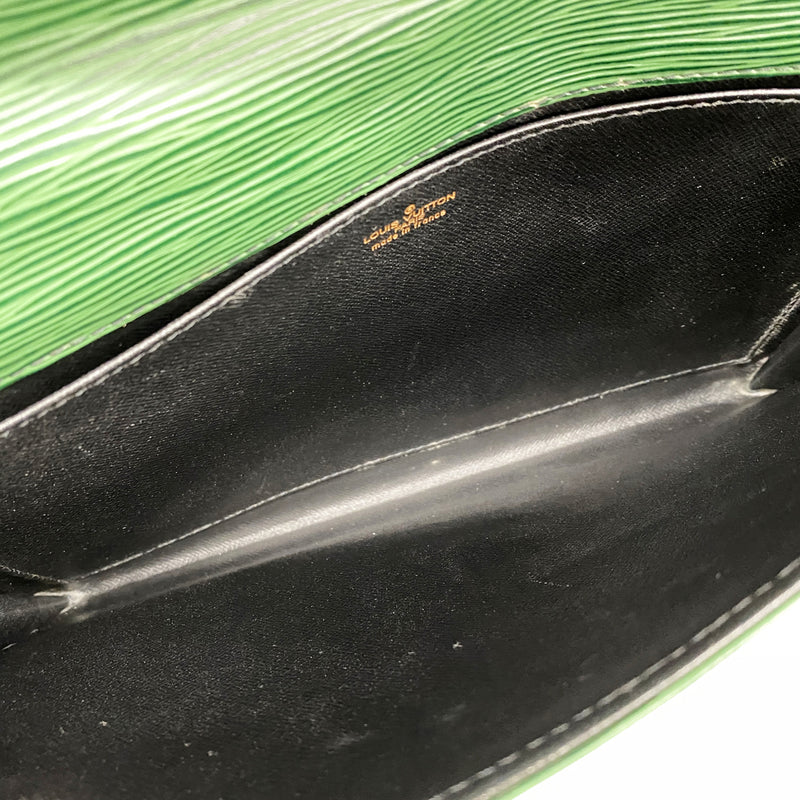 【6ge6487-k】ルイヴィトン クラッチバッグ エピ イエナ28 M52724 ボルネオグリーン【中古】レディース