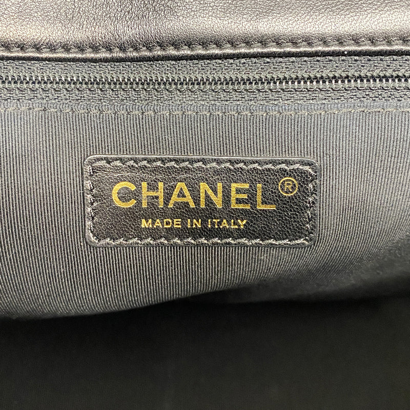 【6ge6490-k】シャネル ショルダーバッグ Wチェーン パゴダフラップ ラムスキン ブラック ゴールド金具【中古】レディース