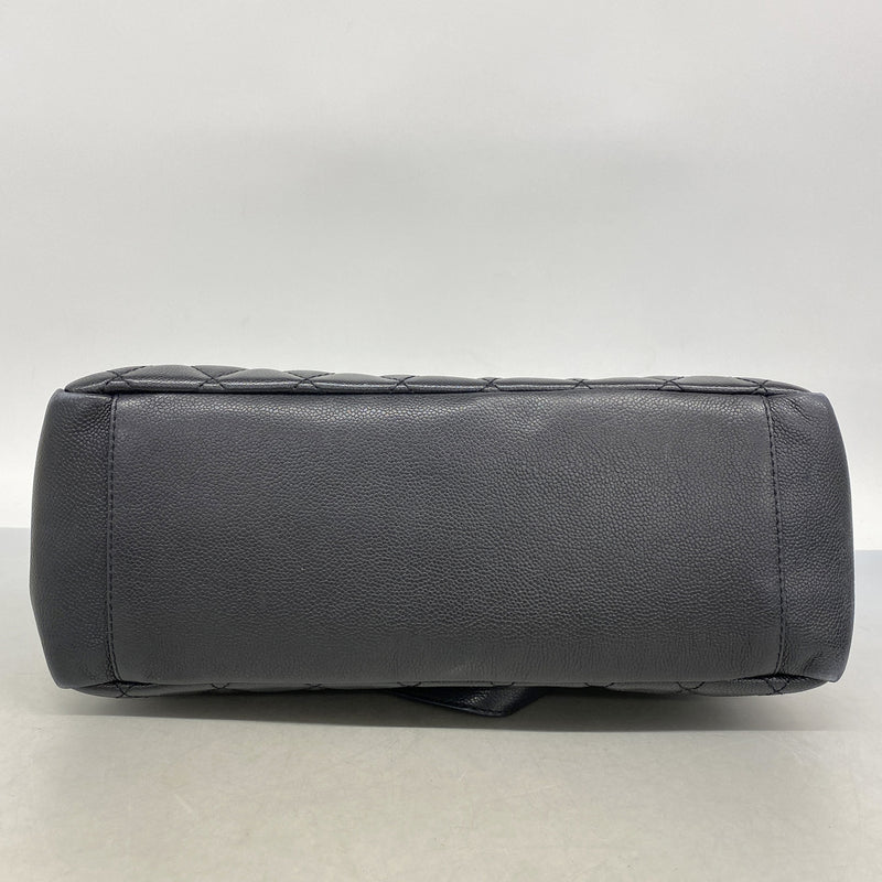 【6ge6492-k】シャネル チェーントート マトラッセ キャビアスキン ブラック シルバー金具【中古】レディース
