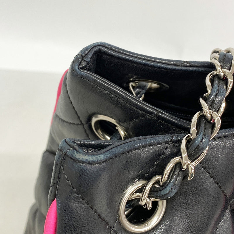 【6ge6518-k】シャネル ショルダーバッグ マトラッセ チェーンショルダー ラムスキン ブラック シルバー金具【中古】レディース