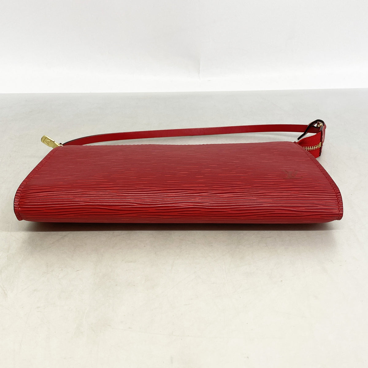 【6ge6546】ルイヴィトン ポーチ エピ ポシェットアクセソワール M40776 カスティリアンレッド【中古】レディース