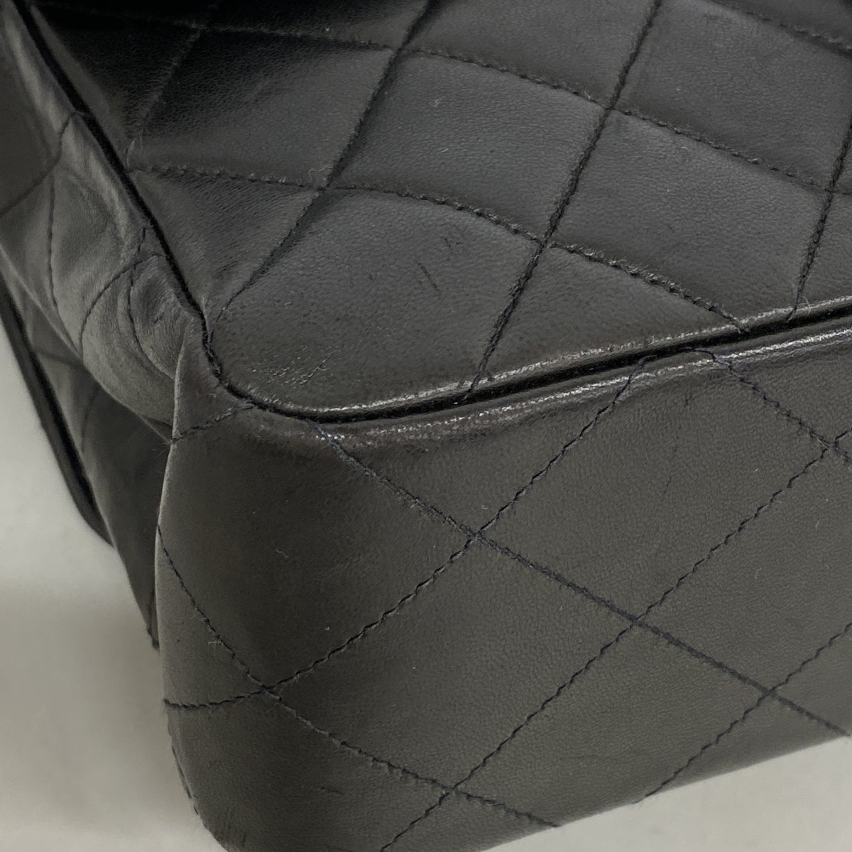 【6ge6587】シャネル ショルダーバッグ マトラッセ Wチェーン ダブルフェイス ラムスキン ブラック ゴールド金具【中古】レディース