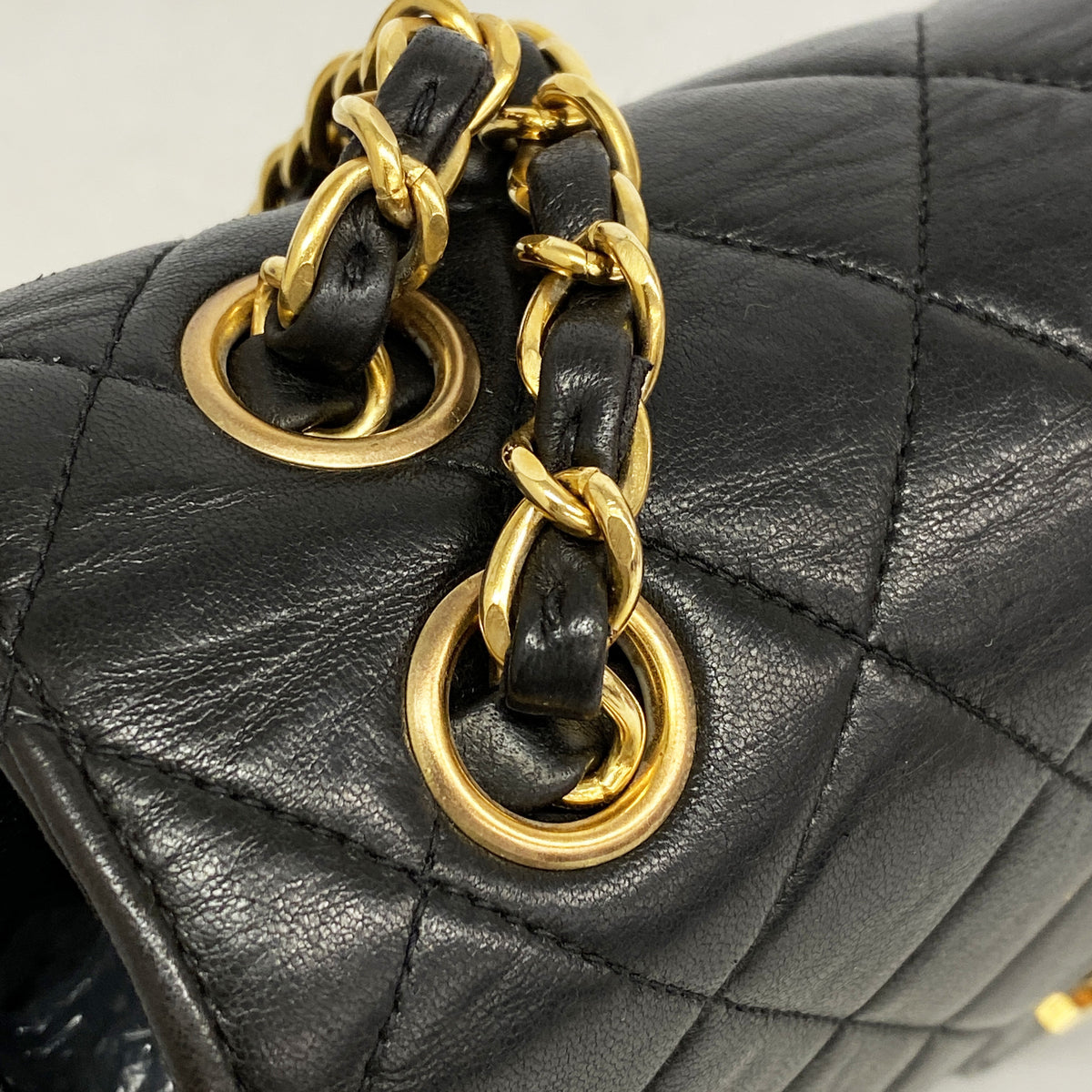 【6ge6587】シャネル ショルダーバッグ マトラッセ Wチェーン ダブルフェイス ラムスキン ブラック ゴールド金具【中古】レディース