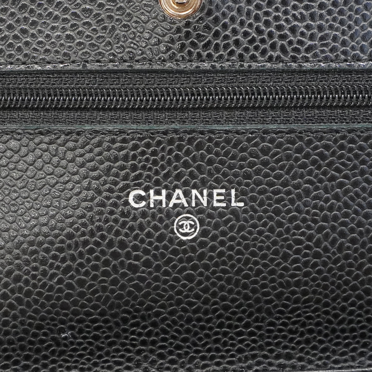 【6ge6615】シャネル ショルダーウォレット マトラッセ チェーンショルダー キャビアスキン ブラック シルバー金具【中古】レディース