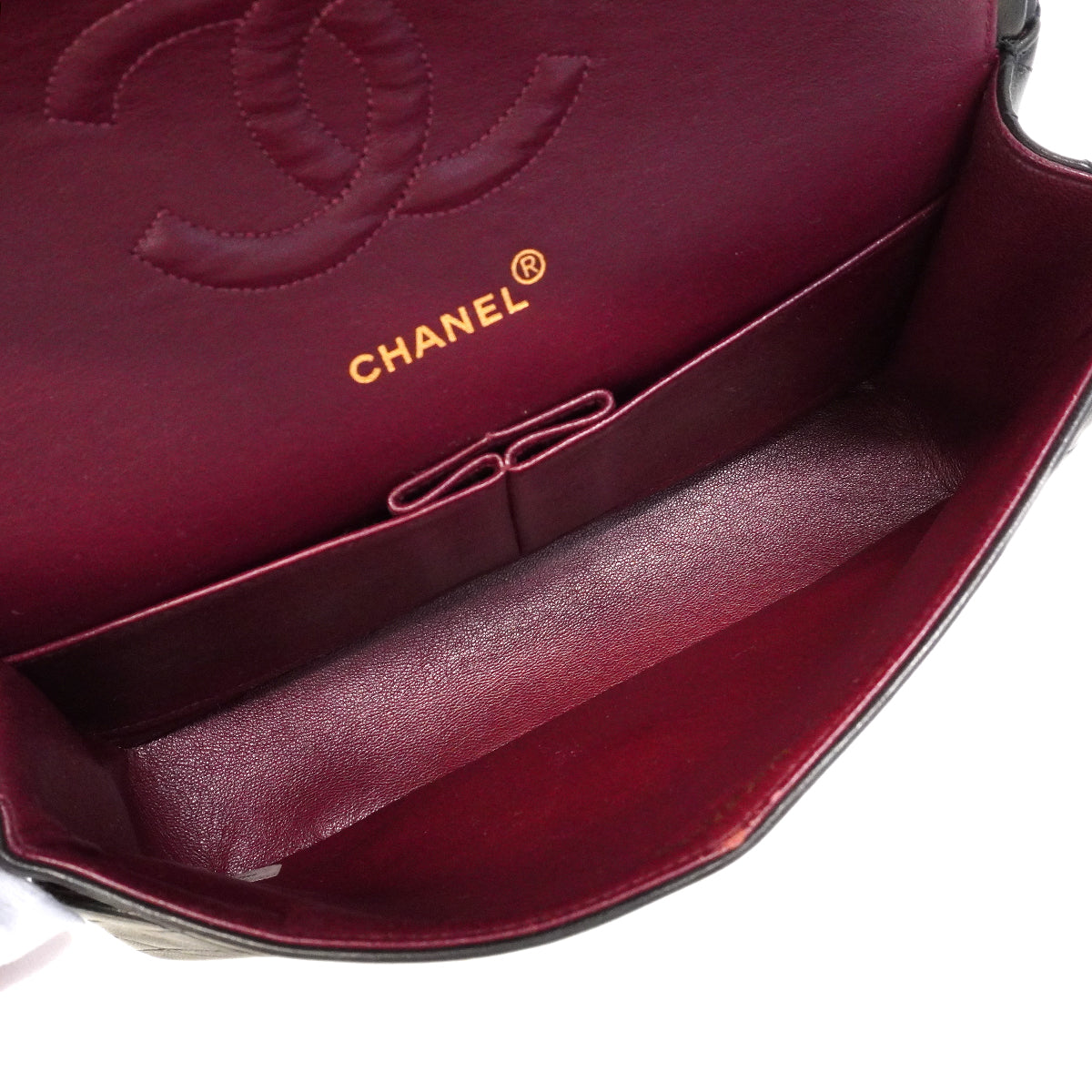 【6ge6617】シャネル ショルダーバッグ マトラッセ Wフラップ Wチェーン ラムスキン ブラック ゴールド金具【中古】レディース