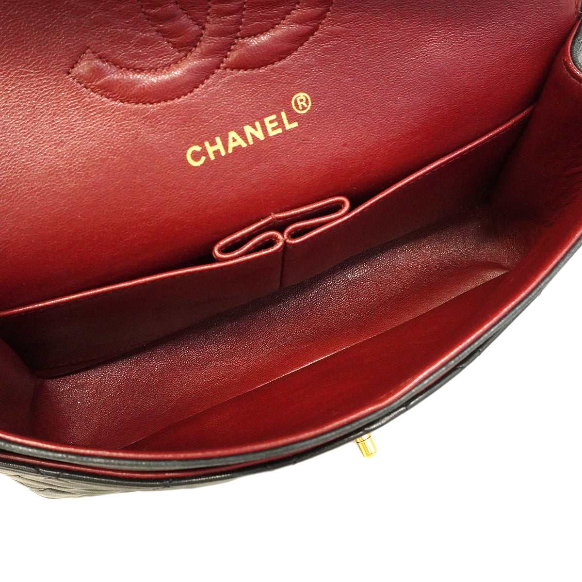 【6ge6629-h】シャネル ショルダーバッグ マトラッセ Wフラップ Wチェーン ラムスキン ブラック ゴールド金具【中古】レディース