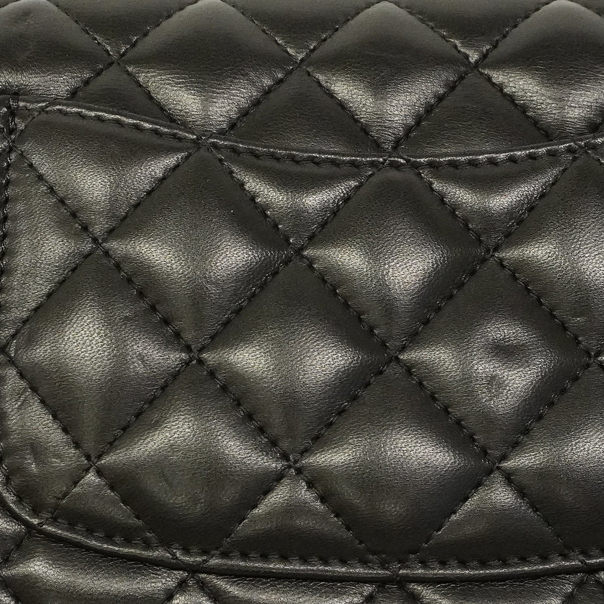 【6ha0008】シャネル ショルダーバッグ ミニマトラッセ チェーンショルダー ラムスキン ブラック シルバー金具【中古】レディース