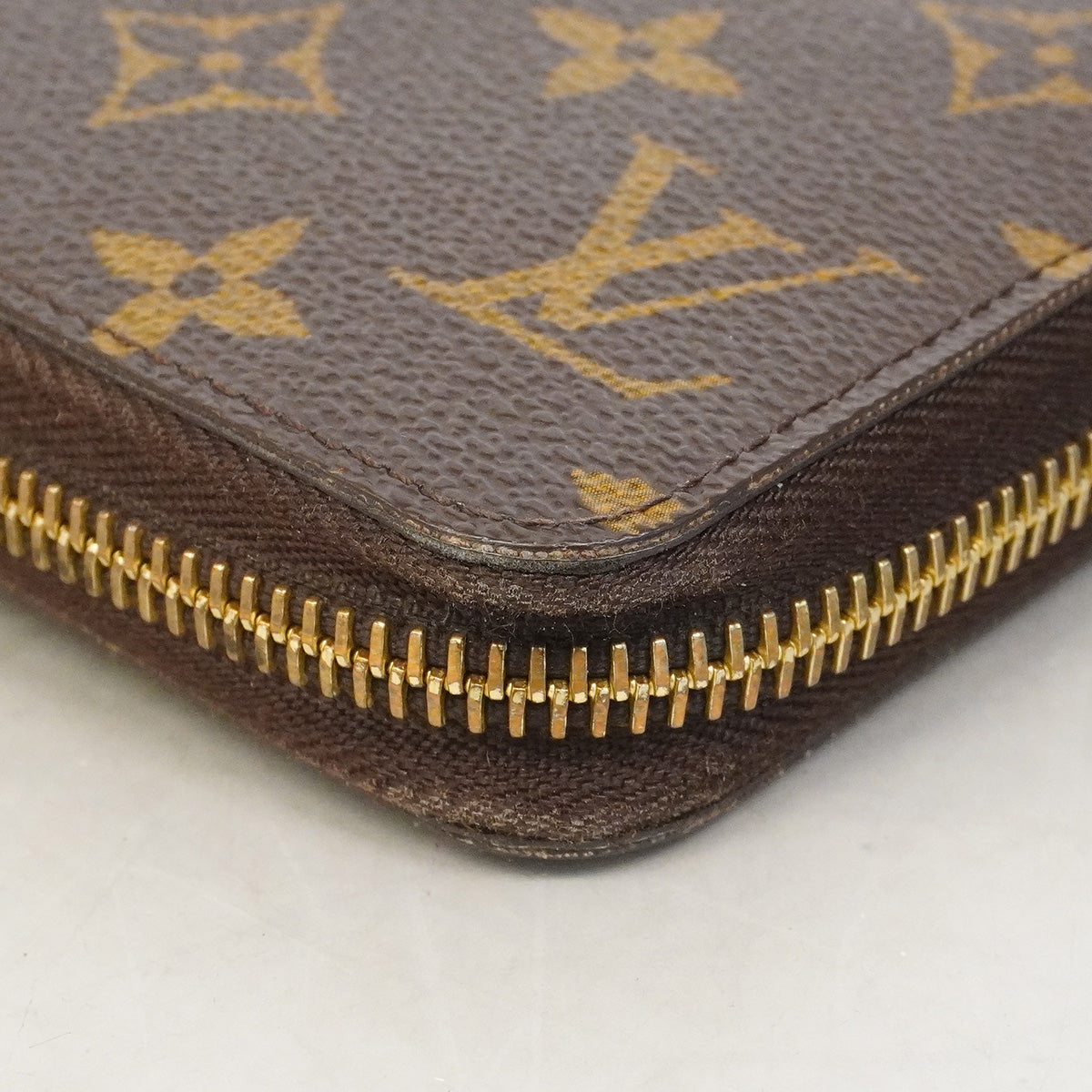 【6ha0041】ルイヴィトン 長財布 モノグラム ジッピーウォレット M42616 ブラウン【中古】メンズ レディース ユニセックス