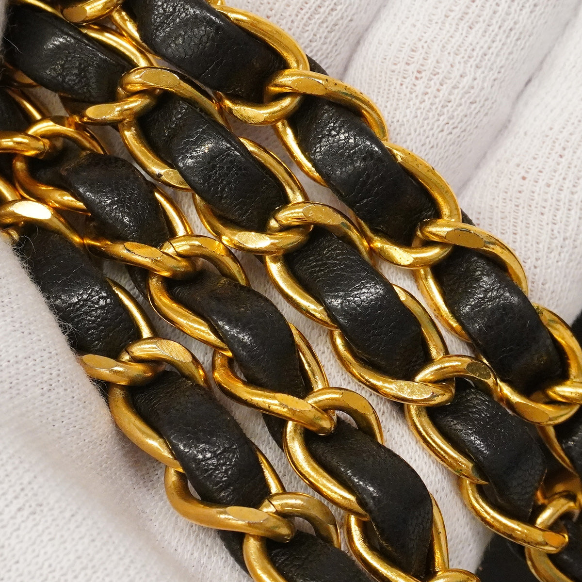 【6ha0044】シャネル ショルダーバッグ マトラッセ Wフラップ Wチェーン ラムスキン ブラック ゴールド金具【中古】レディース