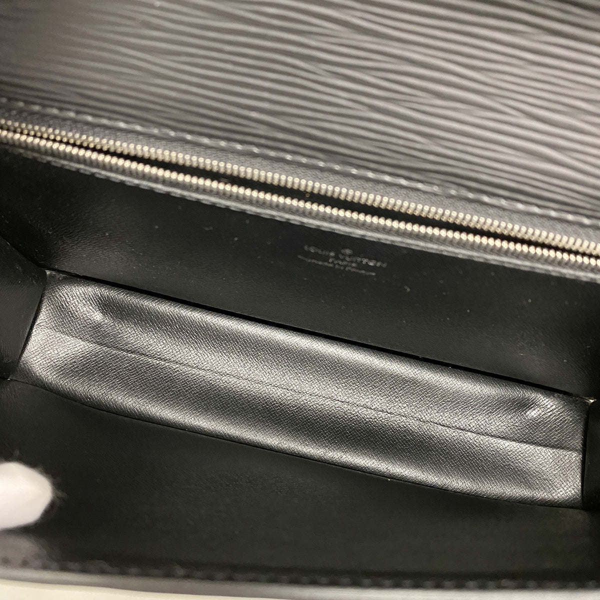 【6ha0070】ルイヴィトン クラッチバッグ エピ ポシェットセリエドラゴンヌ M52762 ノワール【中古】メンズ