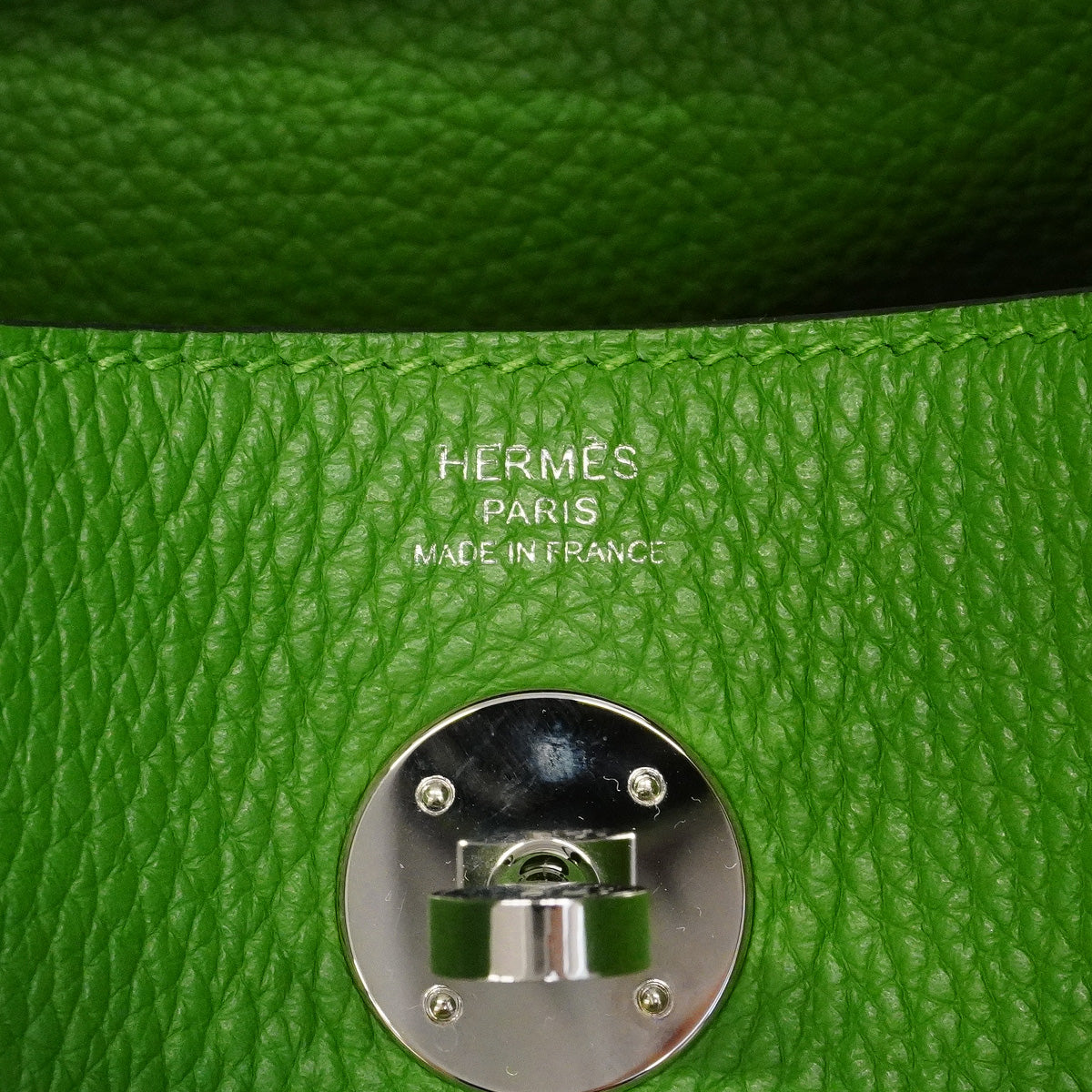 【6hb0076】エルメス ハンドバッグ リンディ26 トリヨンクレマンス ヴェールユッカ シルバー金具 W刻印 2wayバッグ【中古】レディース
