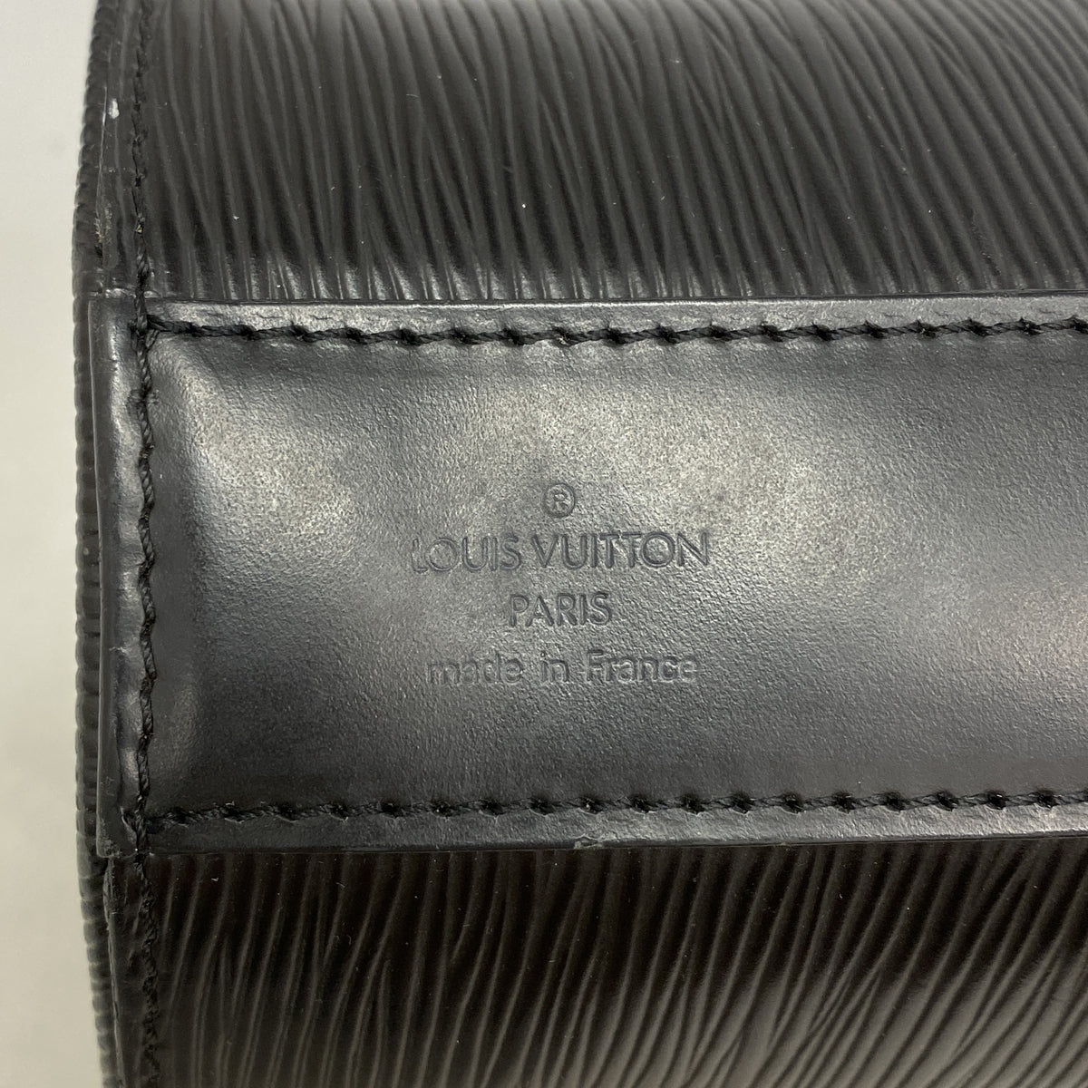 【6hb0112】ルイヴィトン ショルダーバッグ エピ サックソウ M80161 ノワール【中古】レディース